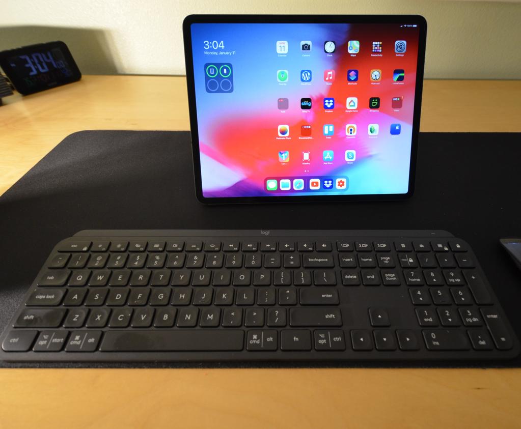 Logitech Mx Keys Keyboard With Ipad Pro On Mousepad